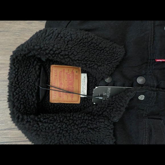 Levi’s Mickey Trucker Jacket Premium Sherpa size medium - Picture 5 of 10